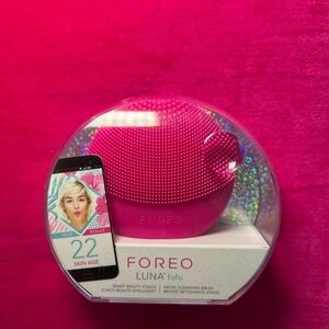 FOREO Smart Skincare Device - Pink